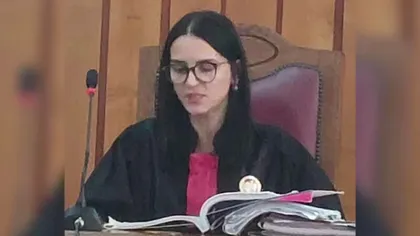 Judecătoarea din Suceava care vindea informaţii din dosare interlopilor, filmată când priza droguri