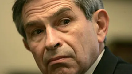 John Kerry cere demisia lui Paul Wolfowitz de la conducerea Bancii Mondiale