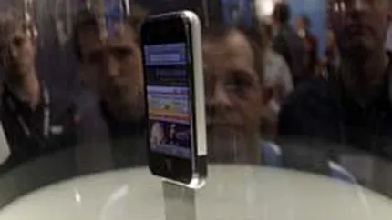 iPhone a debutat cu vanzari duble fata de estimari dar si cu un val de nemultumiri (Update)