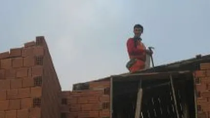 Inspectia Muncii cere sistarea activitatilor in aer liber intre orele 11 si 17