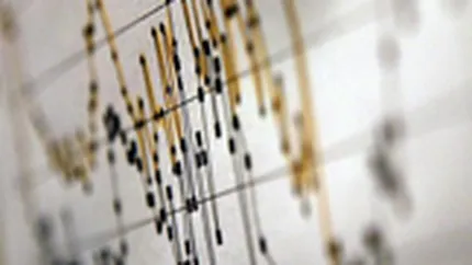 Pietele mondiale ezitante au dus vineri la scaderea indicilor BVB cu 2,5%