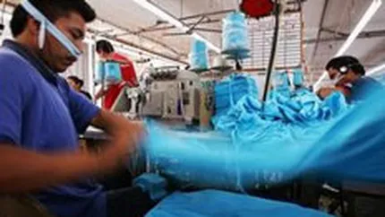 Cum poate scapa industria usoara de faliment