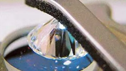 Povestea diamantului de rezerva de la Luxury Show