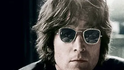 O suvita din parul lui John Lennon s-a vandut la licitatie cu peste 33.000 euro