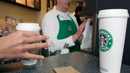 Starbucks isi schimba strategia, inchide unitati in SUA si tinteste pietele externe