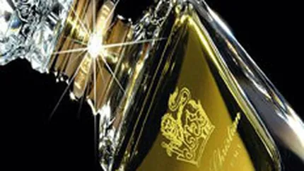 O sticluta din cel mai scump parfum, vanduta la Bucuresti cu 2.600 de euro