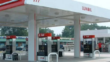 Lukoil Romania reactioneaza cu inchideri de benzinarii la criza petrolului