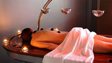 Femeile de afaceri cauta saloane de infrumusetare cu atmosfera \de ceainarie\