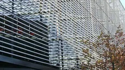 Londra: Concedierile din banci scad cererea de birouri cu pana la 380.000 mp