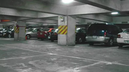 Bucuresti: minim 75% din parcarile noilor centre comerciale trebuie sa fie la interior