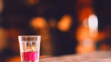 Vanzarile de alcool din import cresc de 2 ori mai repede decat piata
