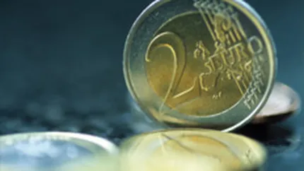 Bursa a debutat pe verde vineri, pe un rulaj de 3 ori mai mic