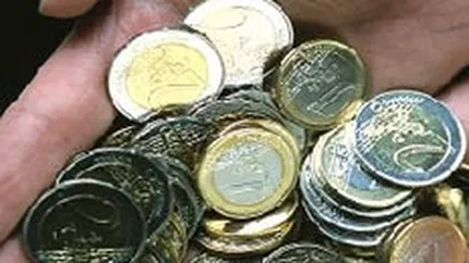 Cursul a ajuns joi dimineata la circa 3,84 lei/euro