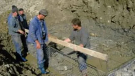 Conversmin investeste 2 mil. euro in construirea de locuinte in Valcea