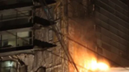 Proprietarul cladirii care a ars vineri: Avem asigurare completa la AIG