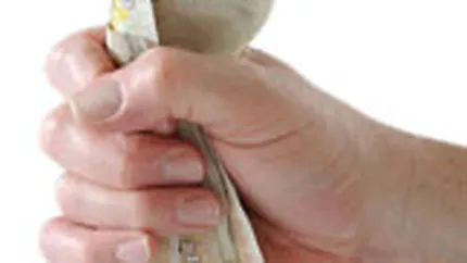 Studiu: 70% dintre firmele britanice intentioneaza sa inghete salariile