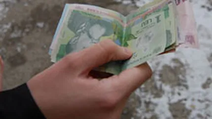 Leul s-a apreciat usor vineri, pana la 4,2138 lei/euro