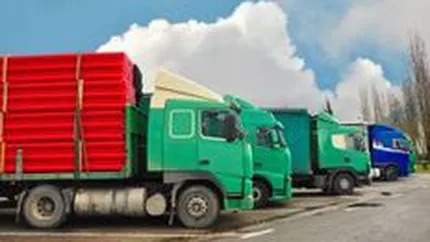 Transportatorii risca amenzi de 5 ori mai mari pentru depasirea perioadei de condus