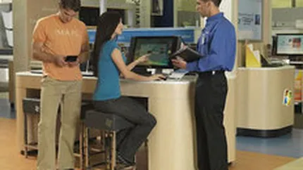 Criteriu ciudat pentru viitorii angajati ai magazinelor Microsoft: Sa poata ridica 35 kg