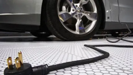 Franta vrea sa produca 2 milioane de autovehicule electrice pana in 2020