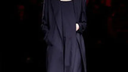 Designer-ul japonez Yamamoto vrea sa intre sub protectia falimentului