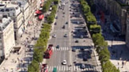 Bulevardul Champs-Elysees din Paris, blocat de un protest al agricultorilor francezi