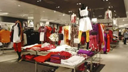 Criza a \dezbracat\ retailerii de fashion de 30% din venituri