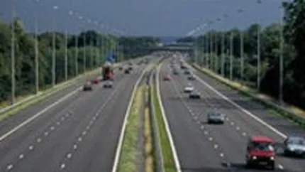 CNADNR a contractat un credit de 187 milioane euro de la BCR si BRD