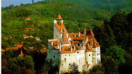 Investitie de 1 mil. euro in lucrari de asfaltare si pavare la Bran