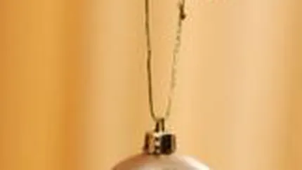 52% dintre romani aloca mai putini bani pentru sarbatorile de iarna din acest an