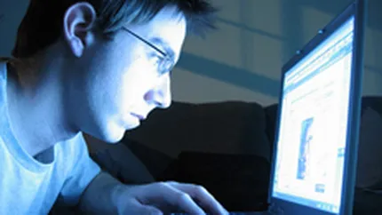 Profilul internautului roman: tanar, educat, fara casa proprietate personala