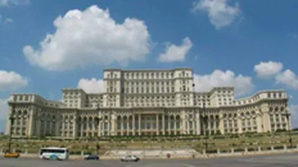 Cladirile simbolice ale lui Ceausescu atrag multi turisti