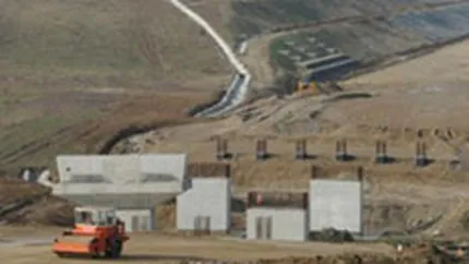 Sindicat: Bechtel continua disponibilizarile, raman 300 de muncitori pentru zona Campia Turzii-Turda