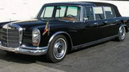 Mercedes-ul lui Ceausescu, expus in Muzeul automobilelor prezidentiale din Franta