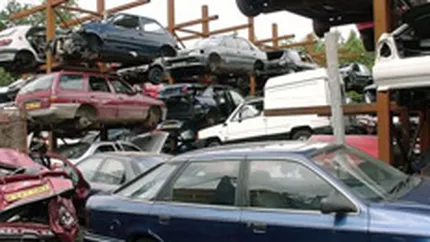 Guvernul spera sa caseze 60.000 de masini in 2009