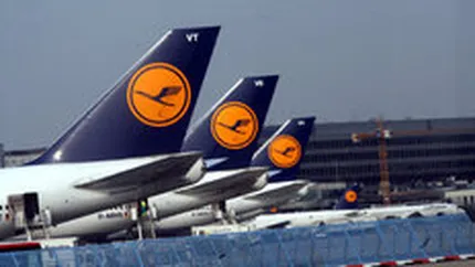 Lufthansa a anulat luni 800 de zboruri, jumatate din totalul de operari zilnice