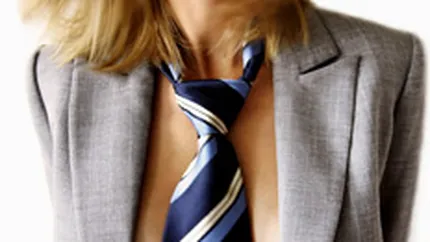 Mediul guvernamental, mai generos cu femeile de cariera decat sectorul privat