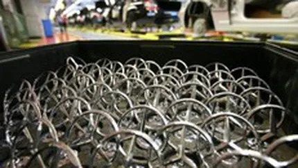 Daimler vinde participatia de 5,3% la Tata Motors pentru circa 430 de mil. $