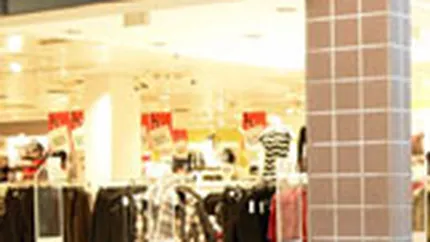 Lantul de magazine de haine H&M ar putea intra pe piata locala in acest an
