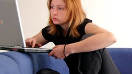 Numarul romanilor care isi cauta un job in strainatate a crescut cu 27% in martie