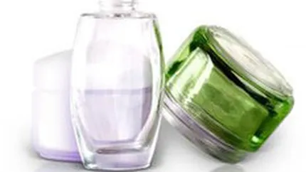 Avon a suspendat mai multi directori dupa inceperea unei anchete interne de coruptie