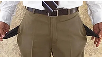 Guvernul ia de la bugetari, pensionari si someri. E clar cine pierde, pericolul e sa nu castige nimeni