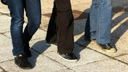 Ce spun bugetarul, somerul si pensionarul despre decizia de a li se reduce veniturile. \Daca banii astia chiar ar ajuta la ceva, nu ne-ar parea rau\