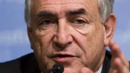 FMI: Am refuzat scaderea salariilor cu 25% si am propus impozitarea bogatilor. Guvernul s-a opus