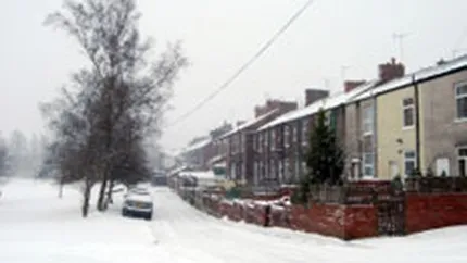 Guvernul taie salariile si pensiile pentru ca iarna a fost grea