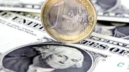 Unicredit: Deprecierea euro fata de dolar va continua 6-9 luni