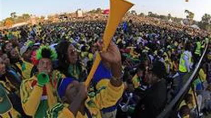 Enervat de zgomotul vuvuzelei de la Campionatul Mondial? Afla cum il poti reduce