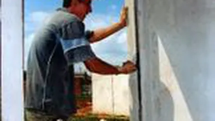 Peste 72.000 de romani au plecat in primul semestru al anului sa munceasca in strainatate