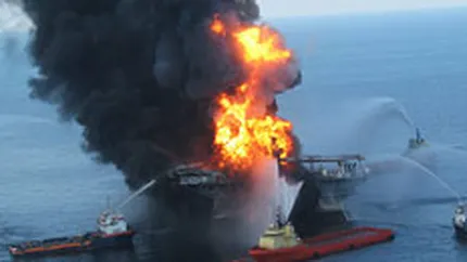 Poluarea din Golful Mexic ar putea duce la pierderea a 100.000 de locuri de munca