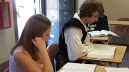 ActiveWatch le arata liceenilor ce se ascunde in spatele stirilor